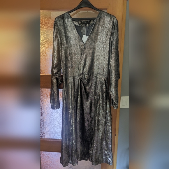 Isabel Marant Courtneya Silver Lamè dress - Picture 5 of 5